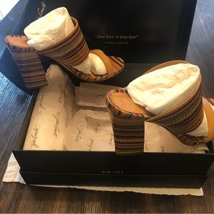 Vince Camuto Becca Sandals size 7.5M Multi/Honey roasted color. Veg Calf leather